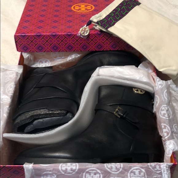 10.5 Tory Burch Boots Leather Sidney Boot - Picture 4 of 8